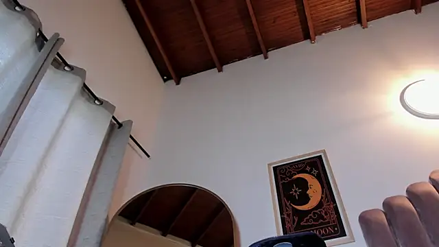 sky caroline online show from 02.09.26