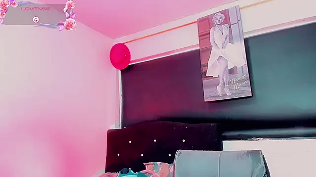 Kendall hornyy online show from 07.09.26