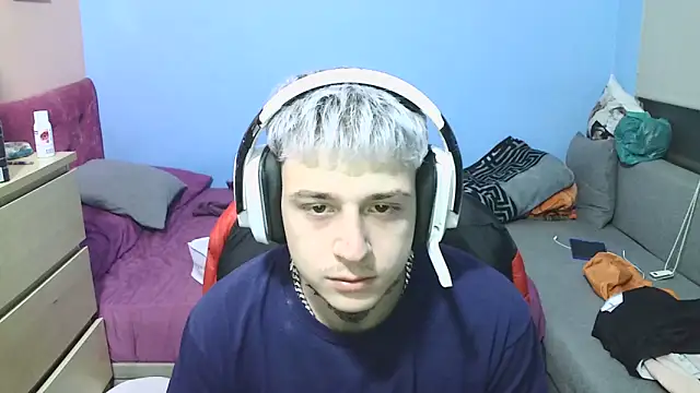 Snapshot of Nenejoven16- chatting on 03.19.25 Nenejoven16- online show from 03.19.25