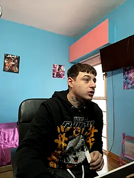 Snapshot of Nenejoven16- chatting on 11.24.25 Nenejoven16- online show from 11.24.25