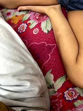 Snapshot of wickedaryan chatting on 10.26.25 wickedaryan online show from 10.26.25