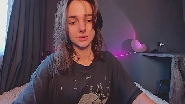 JudyAngil online show from 02.04.26