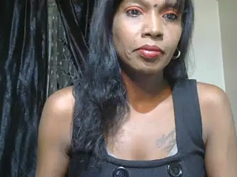 Fuckable Nasty MILF online show from 02.05.25