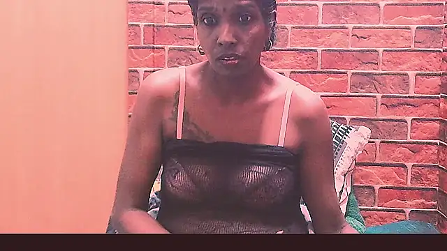 Snapshot of Fuckable_Nasty_MILF chatting on 06.15.26 Fuckable Nasty MILF online show from 06.15.26