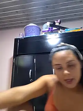 sexy-latin10 online show from 02.28.25