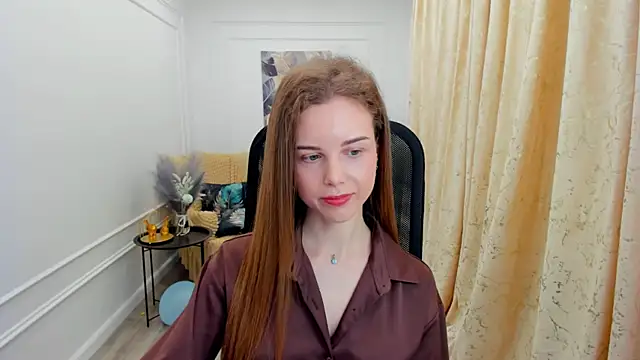 Snapshot of MileyWings chatting on 06.02.26 MileyWings online show from 06.02.26