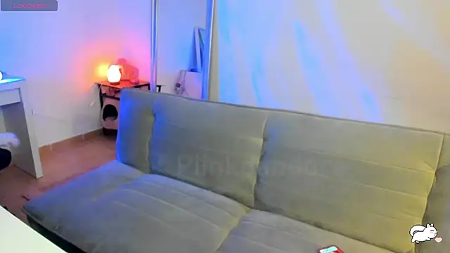 Piinkpandora online show from 12.18.24