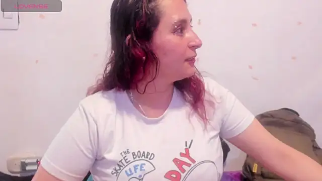 Snapshot of Baioleth chatting on 05.16.26 Baioleth online show from 05.16.26