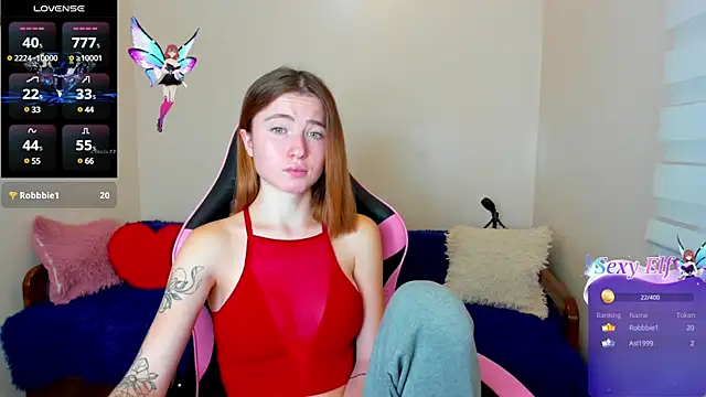 Snapshot of Luxuryalma chatting on 12.15.24 Luxuryalma online show from 12.15.24