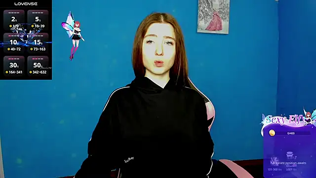 Snapshot of Luxuryalma chatting on 03.18.25 Luxuryalma online show from 03.18.25