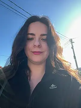 Alicia Hot1 online show from 01.18.25