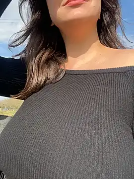 Alicia Hot1 online show from 02.16.25