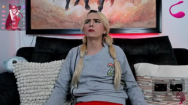 Snapshot of shannel__queen chatting on 02.06.25 shannel queen online show from 02.06.25