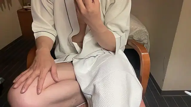 atom0407 online show from 02.19.25