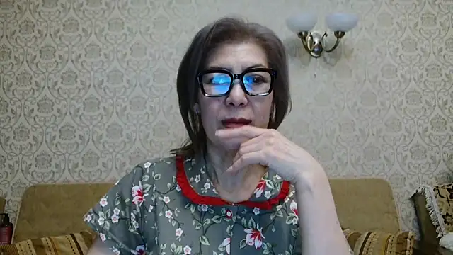 Elegant00Lady online show from 11.26.25