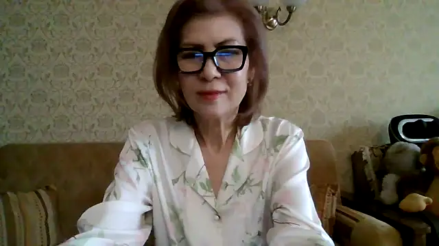 Elegant00Lady online show from 02.06.26