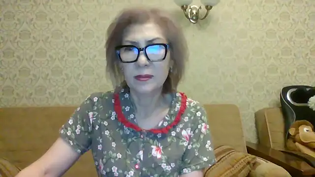 Elegant00Lady online show from 06.16.26