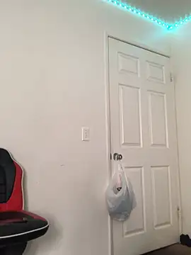 Prettynthick12 online show from 07.10.26