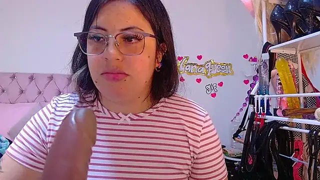 lanaqueen699 online show from 04.29.26