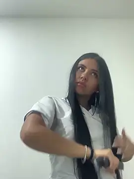 Larabrooks online show from 02.19.26