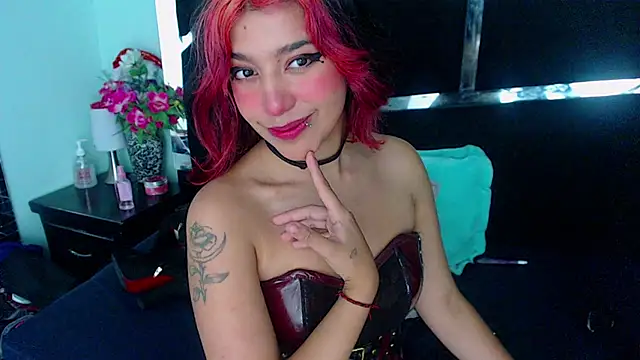 Snapshot of UnderBaby_ chatting on 12.19.24 UnderBaby online show from 12.19.24