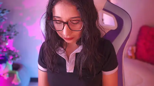 Sunny flower  online show from 02.04.26