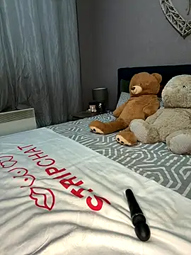 Aphrodite-22 online show from 12.16.25