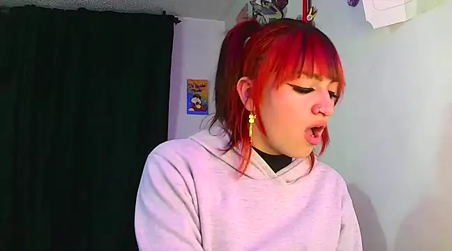 lucycherry   online show from 01.22.25