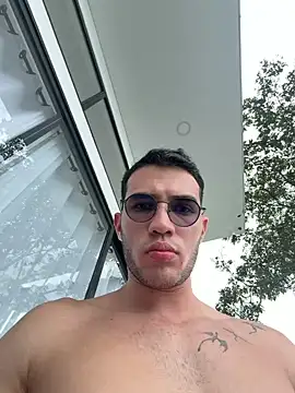 kevin white  online show from 07.08.26