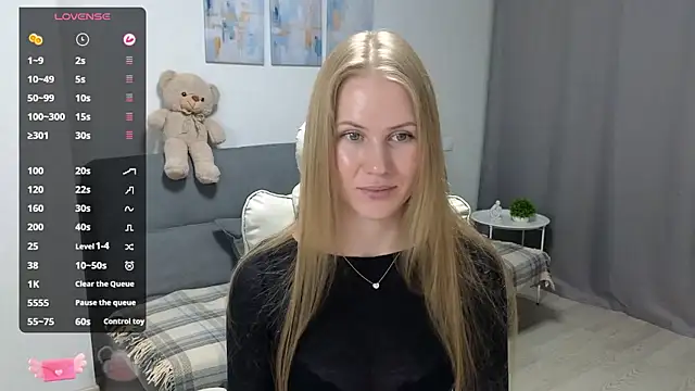 Snapshot of IsabelAllen chatting on 01.09.26 IsabelAllen online show from 01.09.26