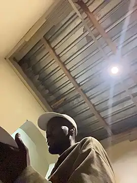 Snapshot of BringBackLostLover chatting on 01.11.26 BringBackLostLover online show from 01.11.26