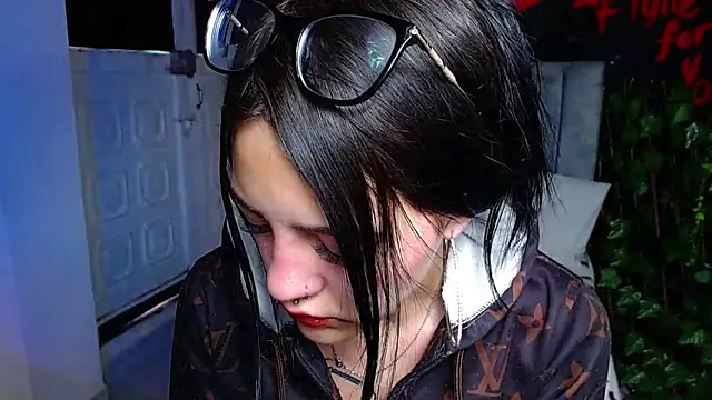 Violettasquirt online show from 04.29.26