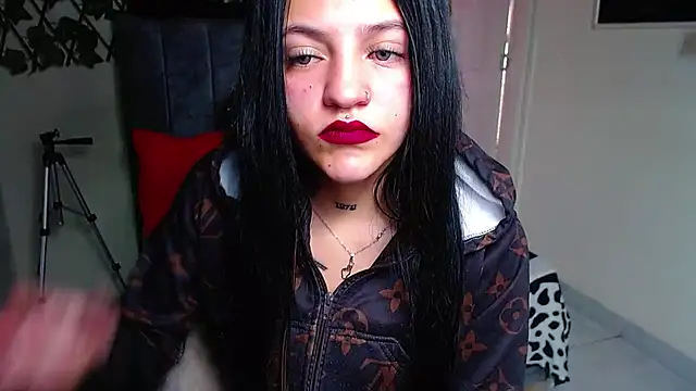 Violettasquirt online show from 07.02.26