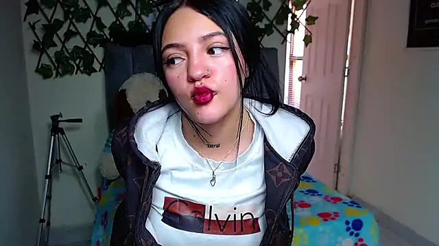 Violettasquirt online show from 07.22.26