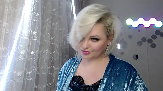 JewellKiss7 online show from 01.19.25