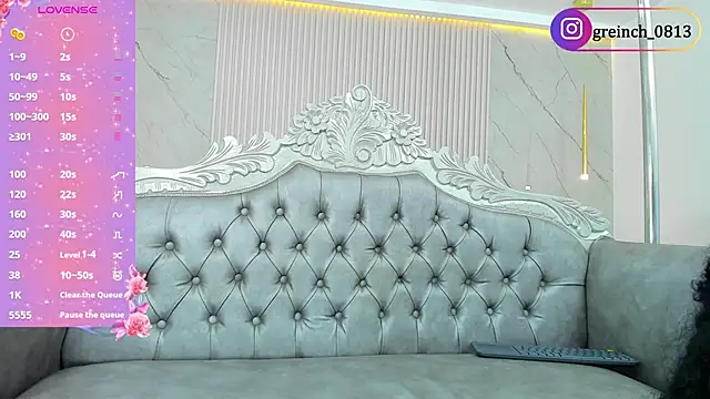 Snapshot of sally_rosses chatting on 01.14.25 sally rosses online show from 01.14.25