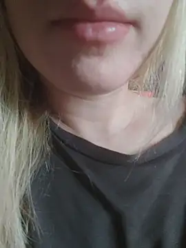 Linda 999 online show from 03.13.25