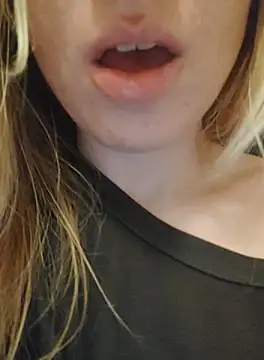 Linda 999 online show from 09.22.25