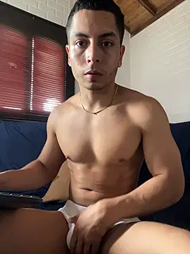 Snapshot of SAMUEL_OBRIAN chatting on 02.27.25 SAMUEL OBRIAN online show from 02.27.25