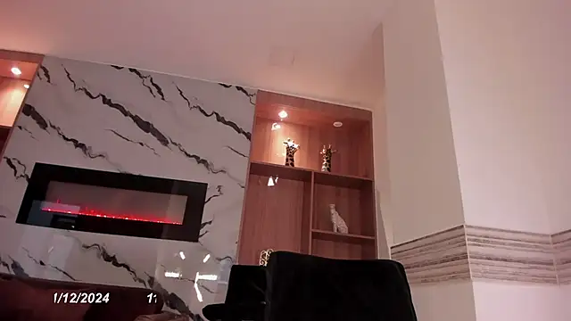 Isabel Escorcia online show from 12.12.24