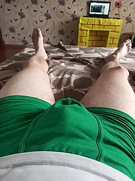 Snapshot of red_red00 chatting on 03.10.25 red red00 online show from 03.10.25