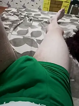 Snapshot of red_red00 chatting on 03.17.25 red red00 online show from 03.17.25