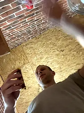 Snapshot of red_red00 chatting on 11.07.25 red red00 online show from 11.07.25