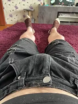 Snapshot of red_red00 chatting on 02.27.26 red red00 online show from 02.27.26