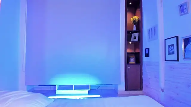 Snapshot of Susann_Ross chatting on 01.21.25 Susann Ross online show from 01.21.25