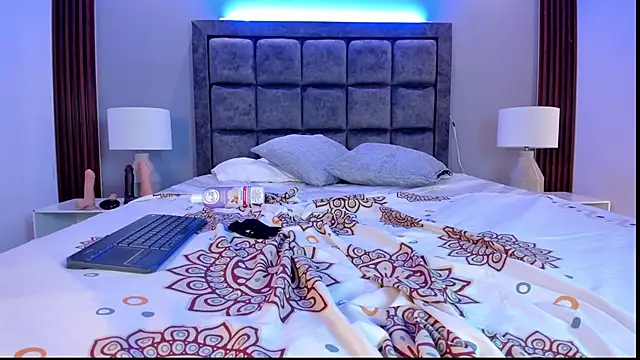 Snapshot of Susann_Ross chatting on 03.22.25 Susann Ross online show from 03.22.25