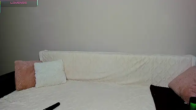 Snapshot of -Sacura- chatting on 11.23.25 -Sacura- online show from 11.23.25