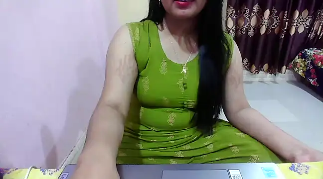 LovelyRose69 online show from 12.04.24
