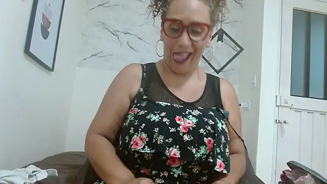 Snapshot of EvaMills1 chatting on 09.29.25 EvaMills1 online show from 09.29.25