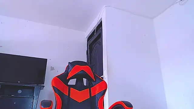 ADAM HOT online show from 02.12.26